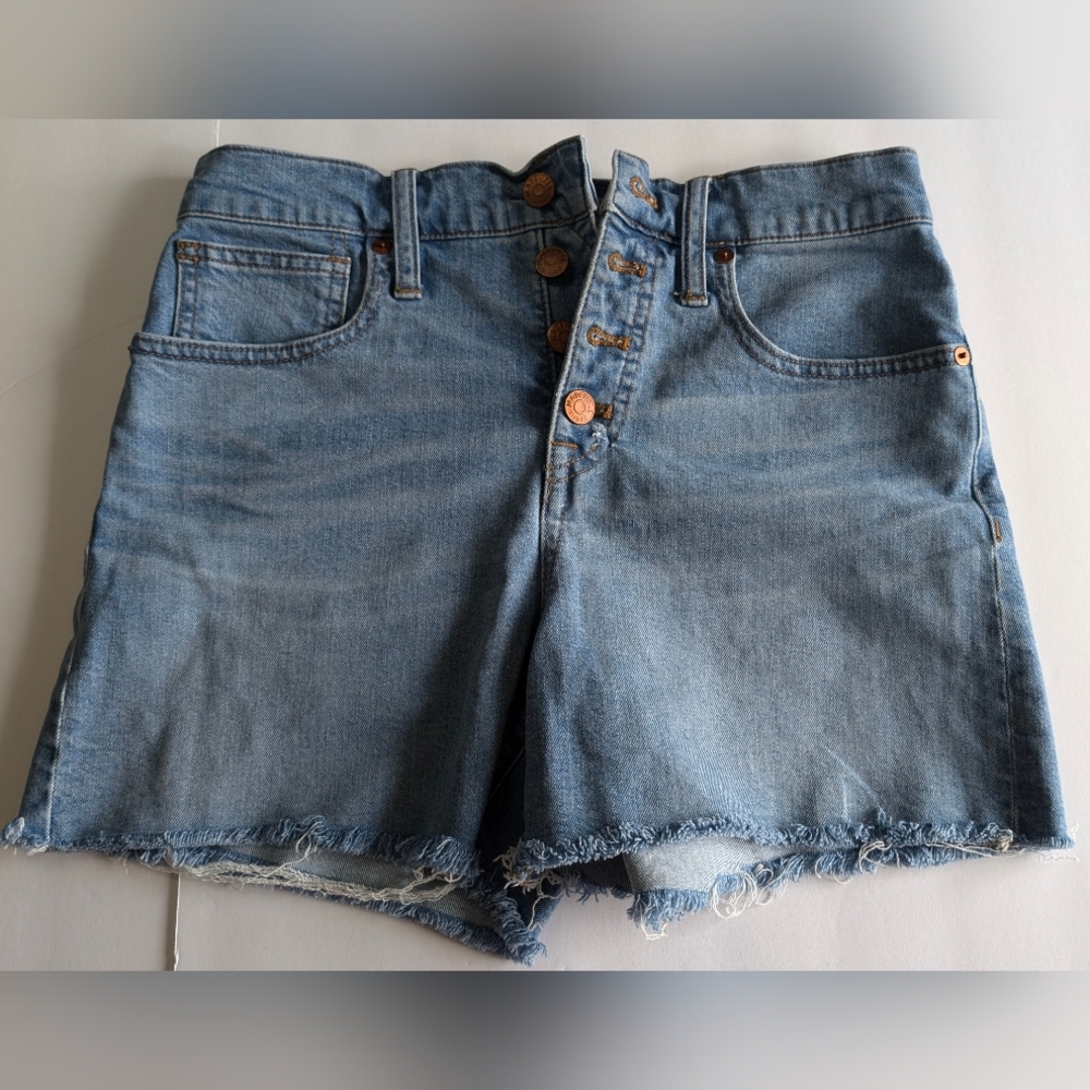 Madewell Denim Shorts. Button Fly. Frayed Hem. 5 Pockets